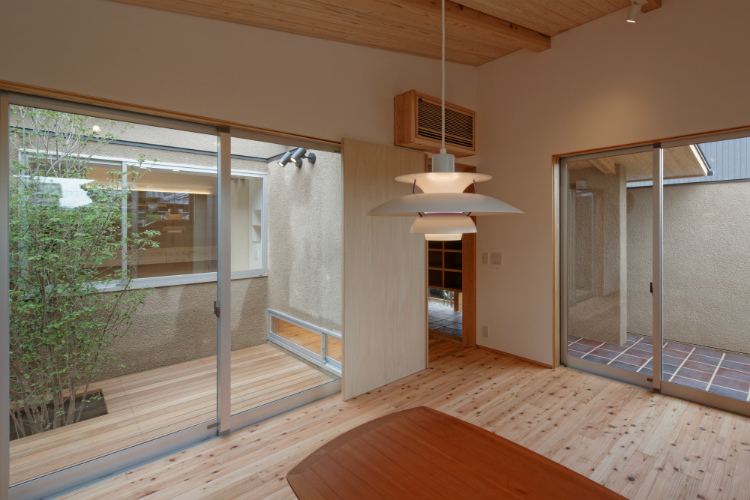 當麻寺参道の家-02