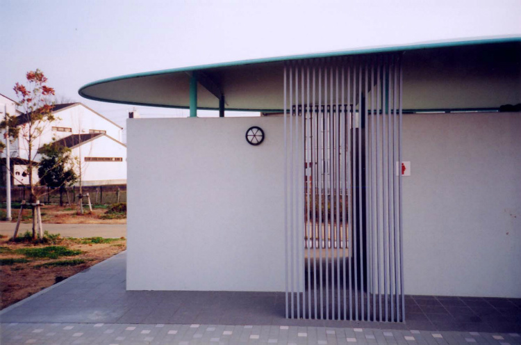 垣内公園公衆トイレ-03