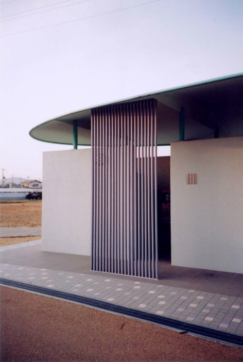 垣内公園公衆トイレ-04