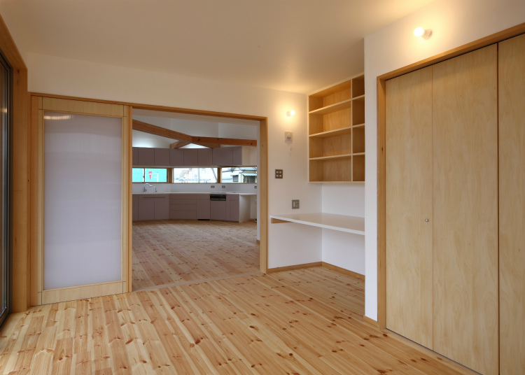 車がとまる家-04