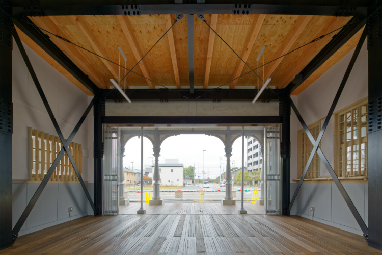 登録有形文化財 浜寺公園駅舎-03