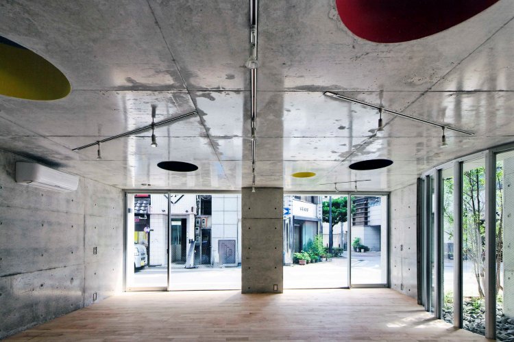 西九条高架下店舗-02