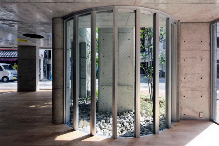 西九条高架下店舗-03